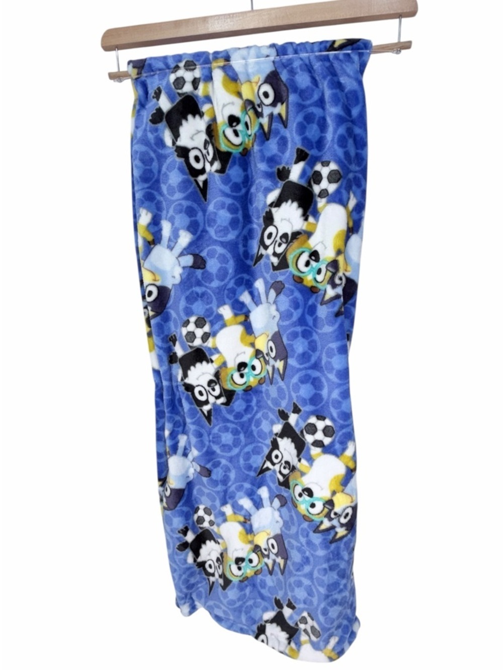 Bluey Soccer Buddies Plush Throw Blanket Kids Fleece Touch 50x70 Bluey Bingo - Picture 2 of 7